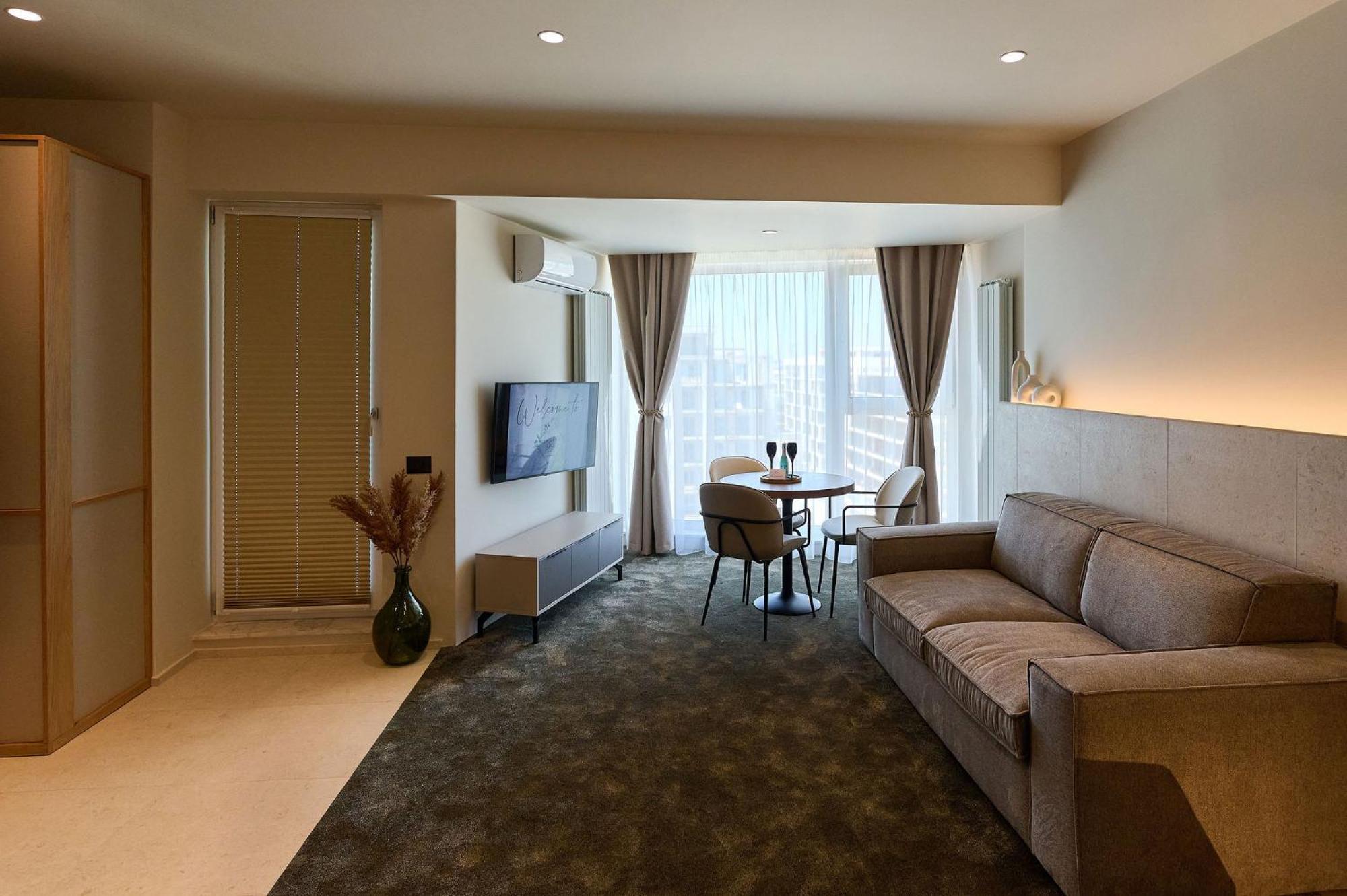 Alezzi Infinity Aparthotel & Spa ナボダリ エクステリア 写真